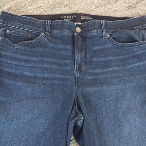 torrid Plus Size Women's Size 22R Bombshell Flare Stretch Soft Jeans